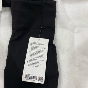 Lululemon HR tight 25” legging, pair 2 out of 4. Runs small. Never worn